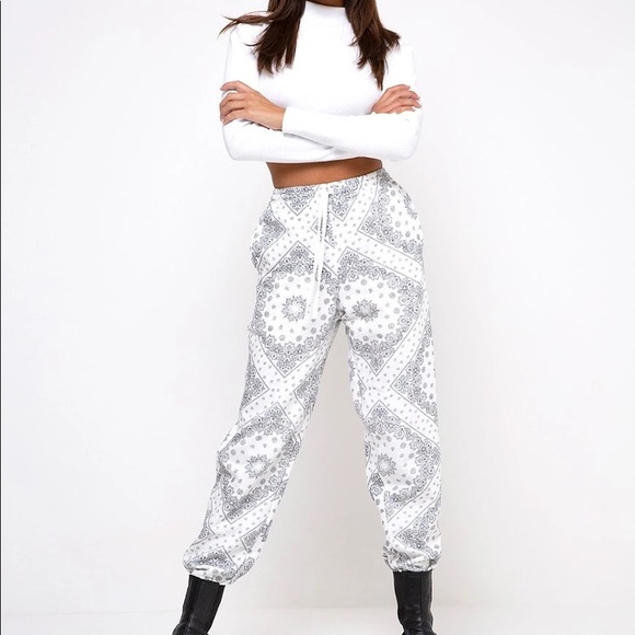 White Bandana Boyfriend Jogger - Picture 4 of 4